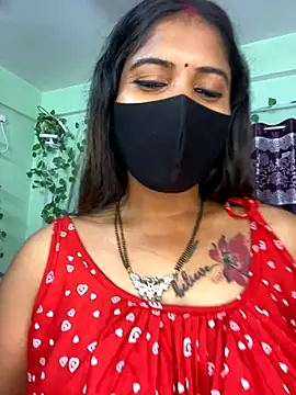 Snapshot of V-Hot-Sweti chatting on 09/16/25, 03:24 V-Hot-Sweti online show from 09/16/25, 03:24