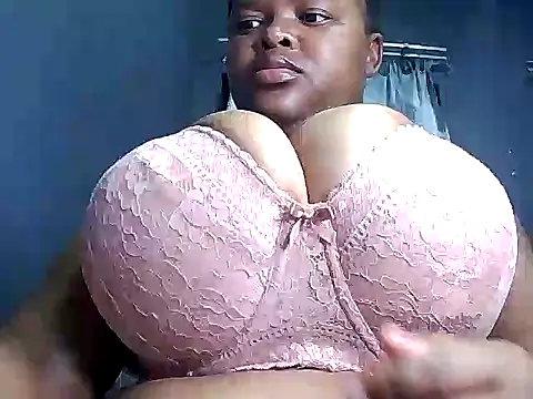 MegaBustyQueen online show from 02/20/26, 08:00