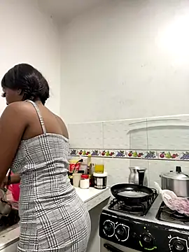 zaracollins01 online show from 11/06/25, 05:06