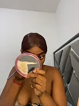 zaracollins01 online show from 04/17/26, 01:19