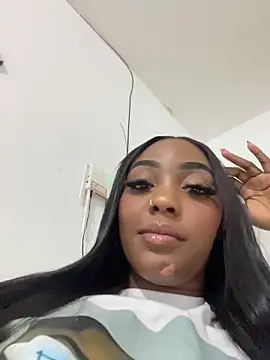 zaracollins01 online show from 02/25/26, 11:48