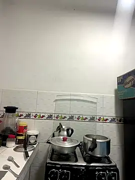 zaracollins01 online show from 10/21/25, 06:29