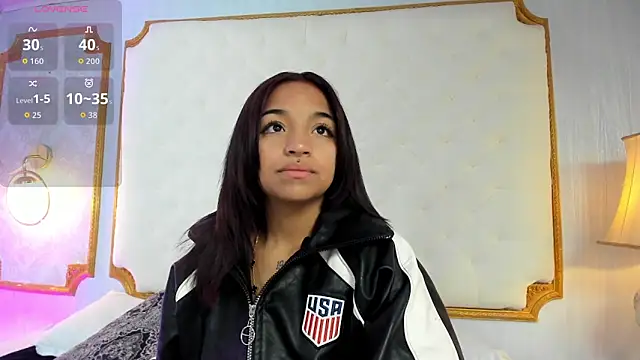 Snapshot of Manelyk_evanss_ chatting on 10/25/25, 11:09 Manelyk evanss online show from 10/25/25, 11:09