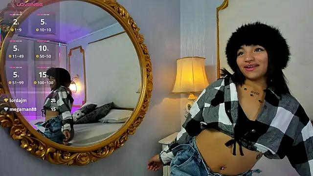 Snapshot of Manelyk_evanss_ chatting on 10/05/25, 08:16 Manelyk evanss online show from 10/05/25, 08:16