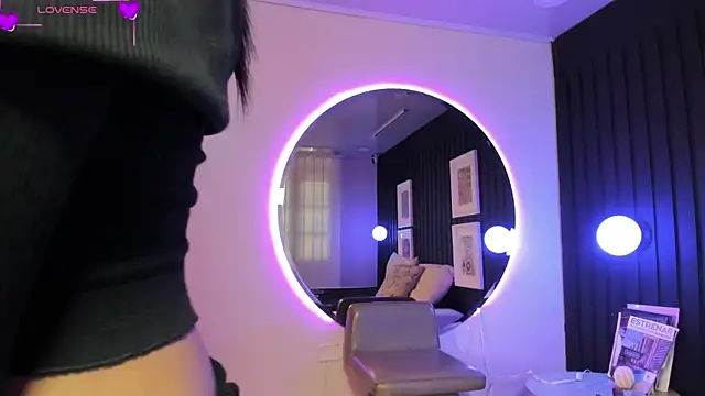 Manelyk evanss  online show from 03/31/26, 05:48