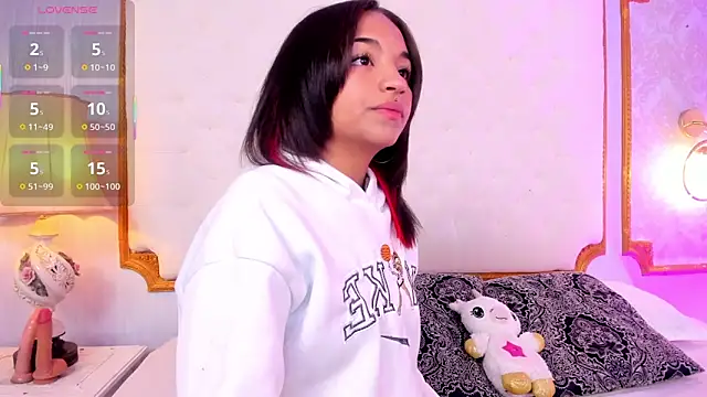 Snapshot of Manelyk_evanss_ chatting on 09/22/25, 11:16 Manelyk evanss online show from 09/22/25, 11:16