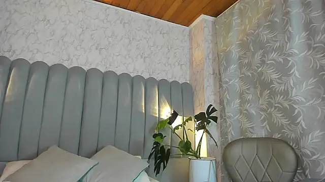 Snapshot of aylacallowey chatting on 01/08/26, 12:44 aylacallowey online show from 01/08/26, 12:44