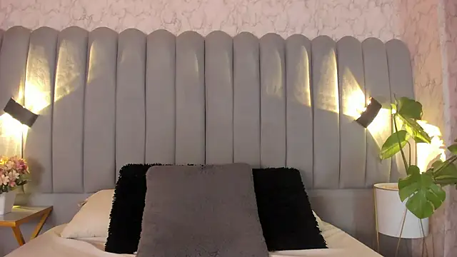 aylacallowey online show from 03/25/26, 07:13