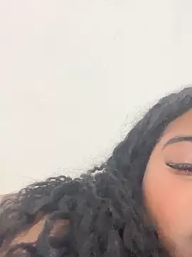 Snapshot of LunaSthena chatting on 11/15/25, 11:53 LunaSthena online show from 11/15/25, 11:53