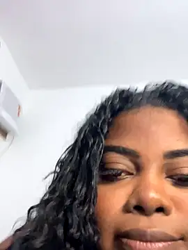 Snapshot of LunaSthena chatting on 11/20/25, 11:03 LunaSthena online show from 11/20/25, 11:03