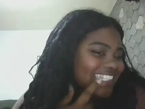 Snapshot of LunaSthena chatting on 10/30/25, 12:42 LunaSthena online show from 10/30/25, 12:42