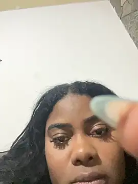 Snapshot of LunaSthena chatting on 10/24/25, 02:32 LunaSthena online show from 10/24/25, 02:32