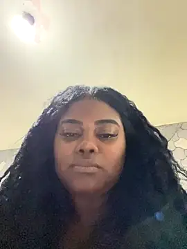 Snapshot of LunaSthena chatting on 10/16/25, 12:52 LunaSthena online show from 10/16/25, 12:52