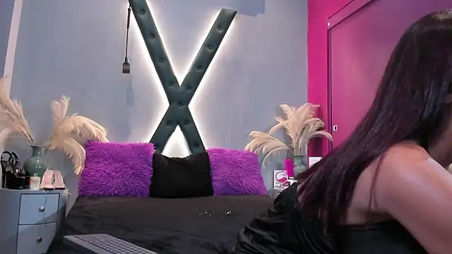 AtheneaBrownn online show from 03/28/26, 07:15