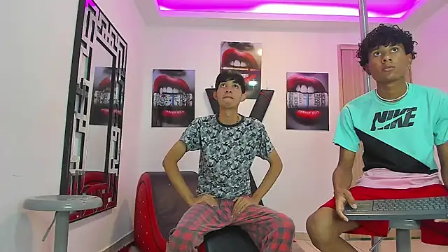 LONDON BOYS1 online show from 09/20/25, 07:13