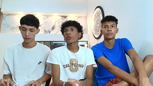 LONDON BOYS1 online show from 10/05/25, 01:18