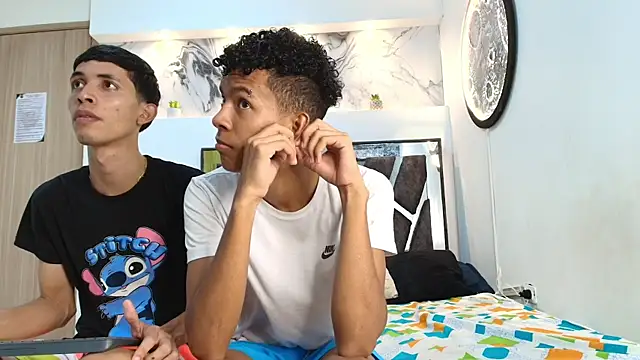 LONDON BOYS1 online show from 10/12/25, 02:02