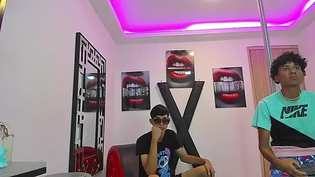 LONDON BOYS1 online show from 09/13/25, 07:19
