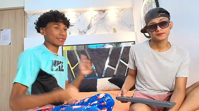 Snapshot of YOUNGS_GUYS chatting on 09/12/25, 07:46 YOUNGS GUYS online show from 09/12/25, 07:46