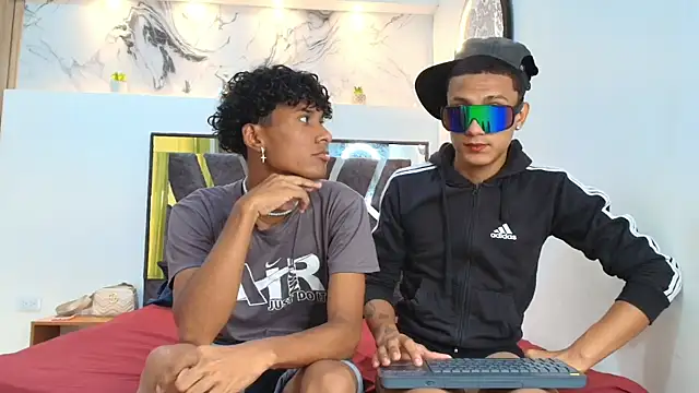 Snapshot of YOUNGS_GUYS chatting on 09/24/25, 07:31 YOUNGS GUYS online show from 09/24/25, 07:31