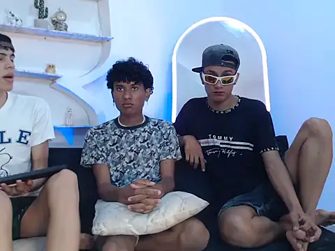 Snapshot of YOUNGS_GUYS chatting on 09/08/25, 07:24 YOUNGS GUYS online show from 09/08/25, 07:24