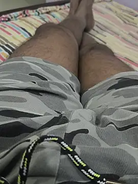 Snapshot of hunk7714 chatting on 11/20/25, 07:25 hunk7714 online show from 11/20/25, 07:25