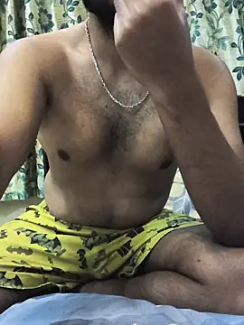 Snapshot of hunk7714 chatting on 11/19/25, 06:52 hunk7714 online show from 11/19/25, 06:52