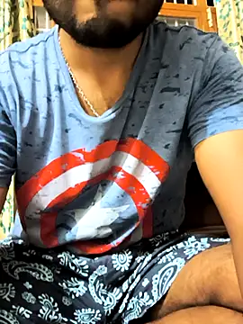 hunk7714 online show from 10/13/25, 06:09