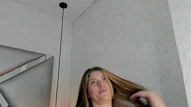 ABRILMILLER VC online show from 11/10/25, 02:33