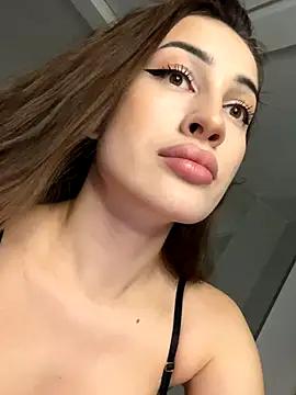 Snapshot of Luna_Sax chatting on 09/12/25, 09:25 Luna Sax online show from 09/12/25, 09:25