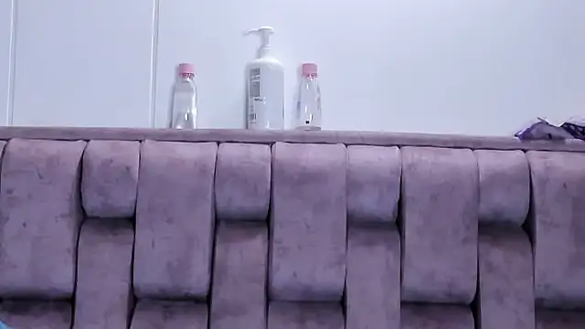 Alexa-Hunter online show from 09/26/25, 01:29