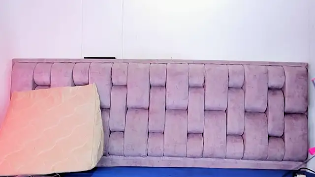 Alexa-Hunter online show from 03/22/26, 07:37