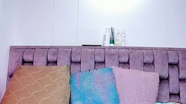 Alexa-Hunter online show from 02/07/26, 08:06