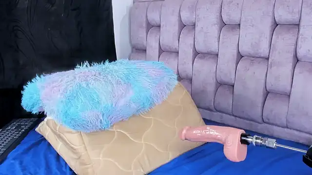 Alexa-Hunter online show from 10/05/25, 07:48