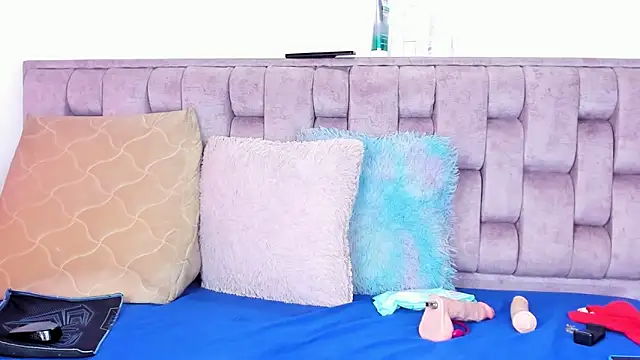 Alexa-Hunter online show from 02/13/26, 08:20