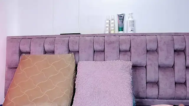 Alexa-Hunter online show from 02/16/26, 08:07