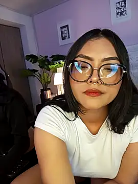 Ema wett online show from 10/21/25, 11:26