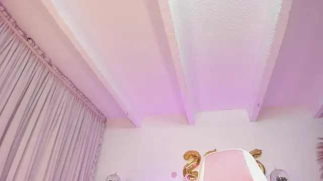 violet 77711 online show from 01/15/26, 10:18