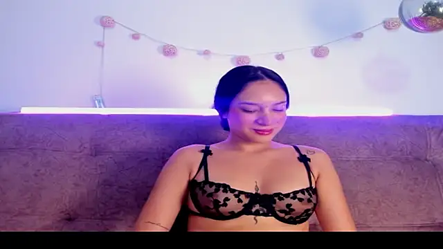 violet 77711 online show from 12/23/25, 07:40