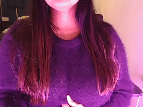 Snapshot of Blackwidow_08 chatting on 01/14/26, 04:32 Blackwidow 08 online show from 01/14/26, 04:32