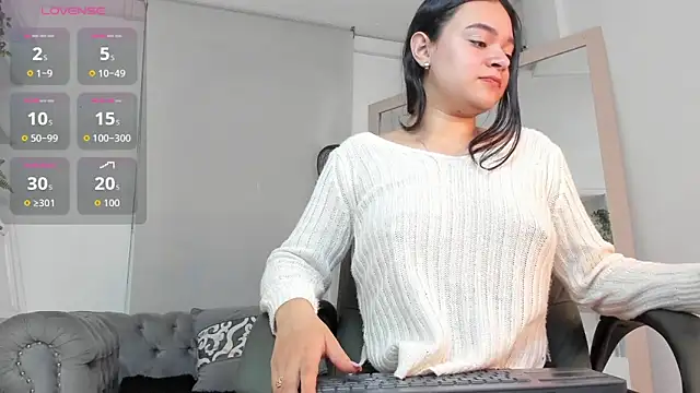 Snapshot of Elen_CR chatting on 09/30/25, 08:04 Elen CR online show from 09/30/25, 08:04
