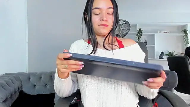 Snapshot of Elen_CR chatting on 10/08/25, 12:50 Elen CR online show from 10/08/25, 12:50