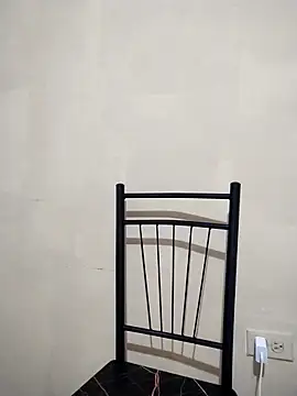 Snapshot of Aynara_19 chatting on 11/13/25, 12:14 Aynara 19 online show from 11/13/25, 12:14