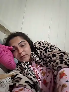 Snapshot of Thamiressssss chatting on 09/10/25, 04:11 Thamiressssss online show from 09/10/25, 04:11
