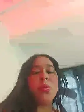 Snapshot of Alii_son chatting on 05/15/26, 09:46 Alii son online show from 05/15/26, 09:46