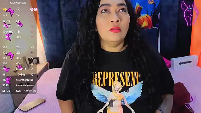 Snapshot of yunkeyc chatting on 10/25/25, 10:32 yunkeyc online show from 10/25/25, 10:32