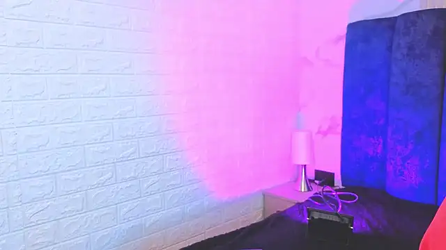 Snapshot of yunkeyc chatting on 12/16/25, 01:32 yunkeyc online show from 12/16/25, 01:32