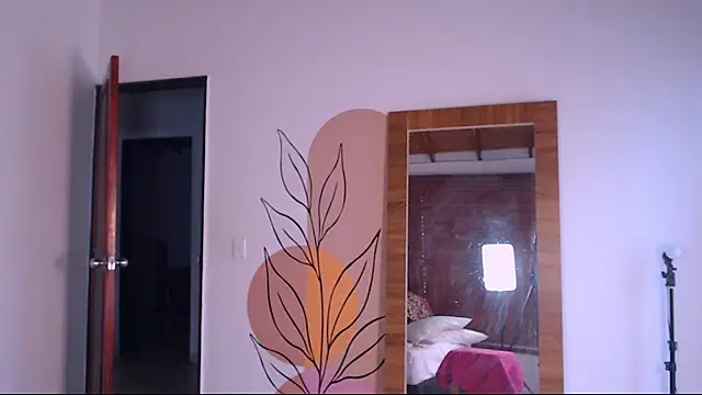 Snapshot of dakota_leen chatting on 11/07/25, 09:41 dakota leen online show from 11/07/25, 09:41