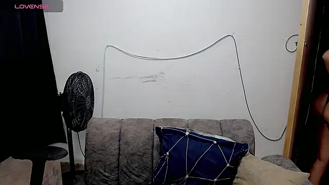 Dulce2415 online show from 06/03/26, 01:45