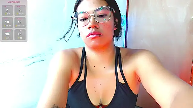 Dulce2415 online show from 10/01/25, 02:54